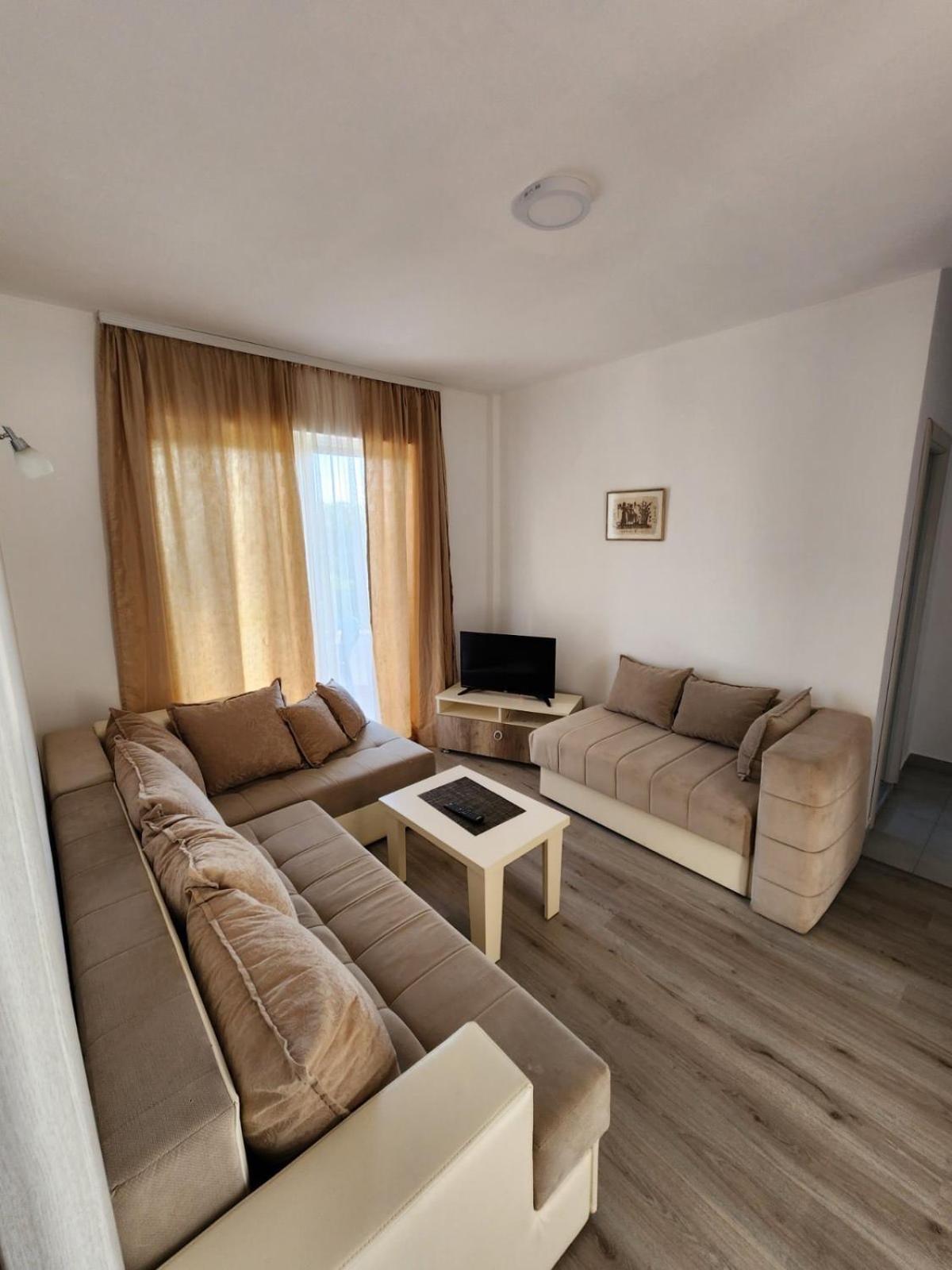 Apartment Flora Bregvija Exterior photo
